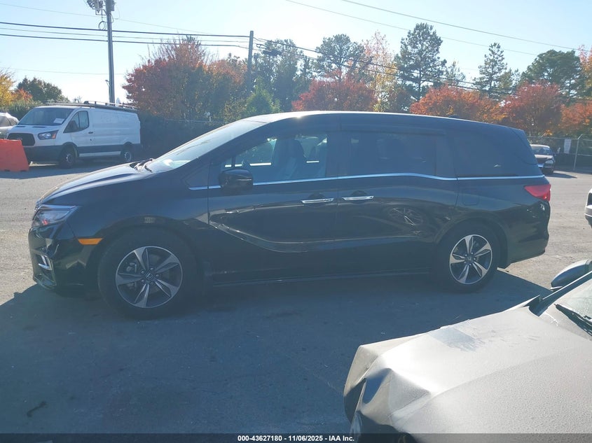 2018 HONDA ODYSSEY TOURING - 5FNRL6H8XJB028614