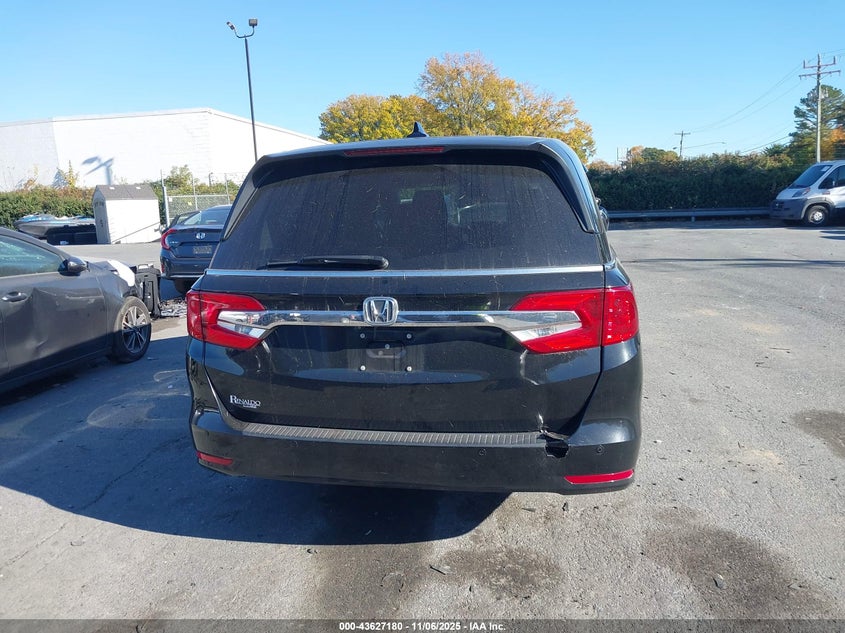 2018 HONDA ODYSSEY TOURING - 5FNRL6H8XJB028614
