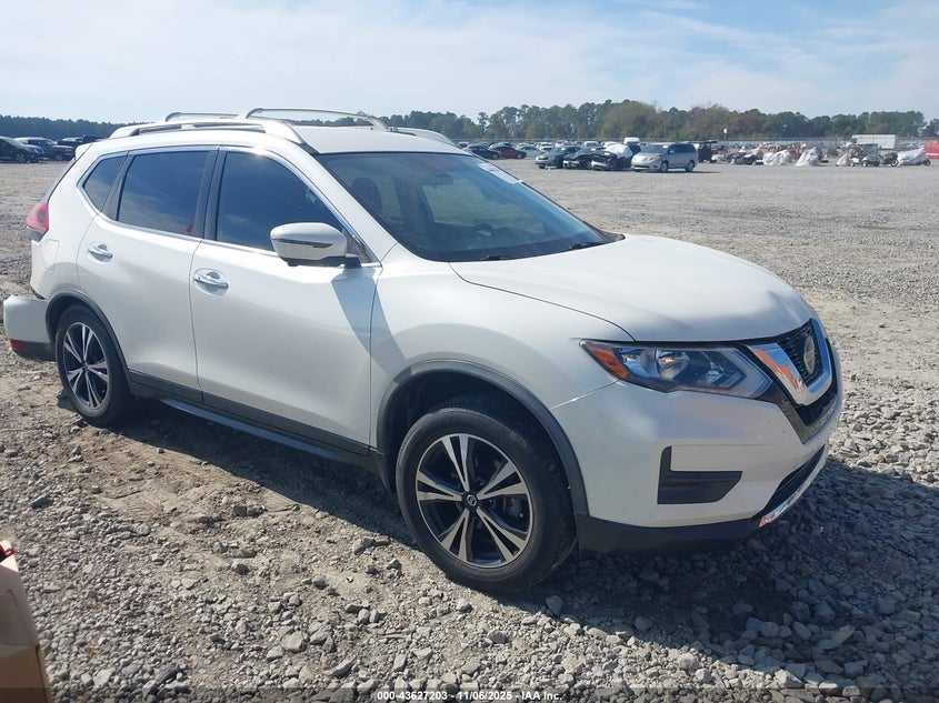 NISSAN ROGUE SV FWD
