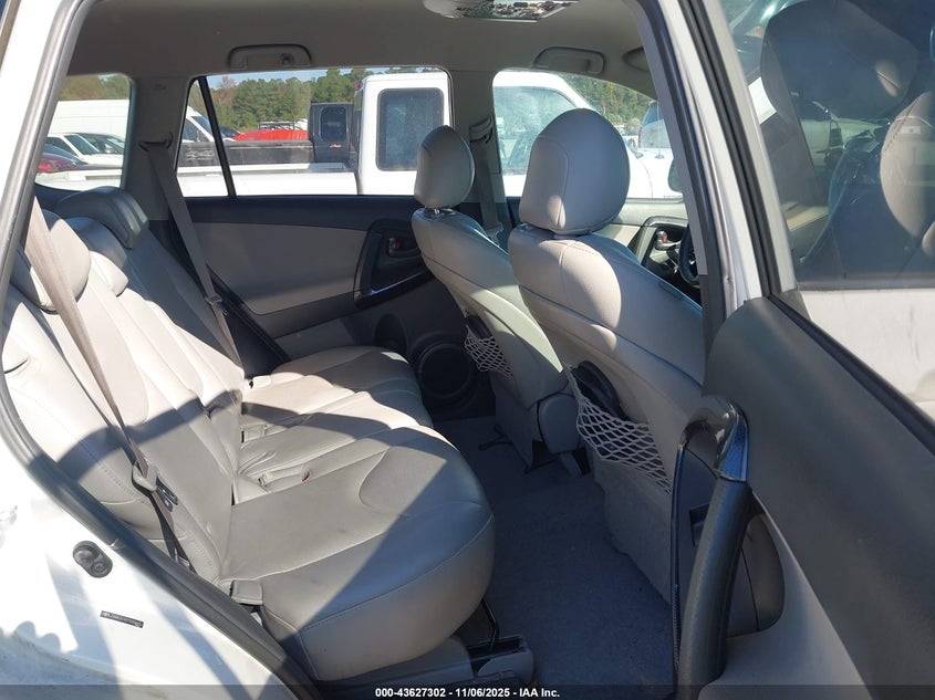 2007 Toyota Rav4 Limited V6 VIN: JTMZK31V075006651 Lot: 43627302