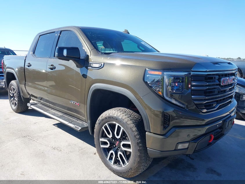 GMC SIERRA 1500 4WD SHORT BOX AT4