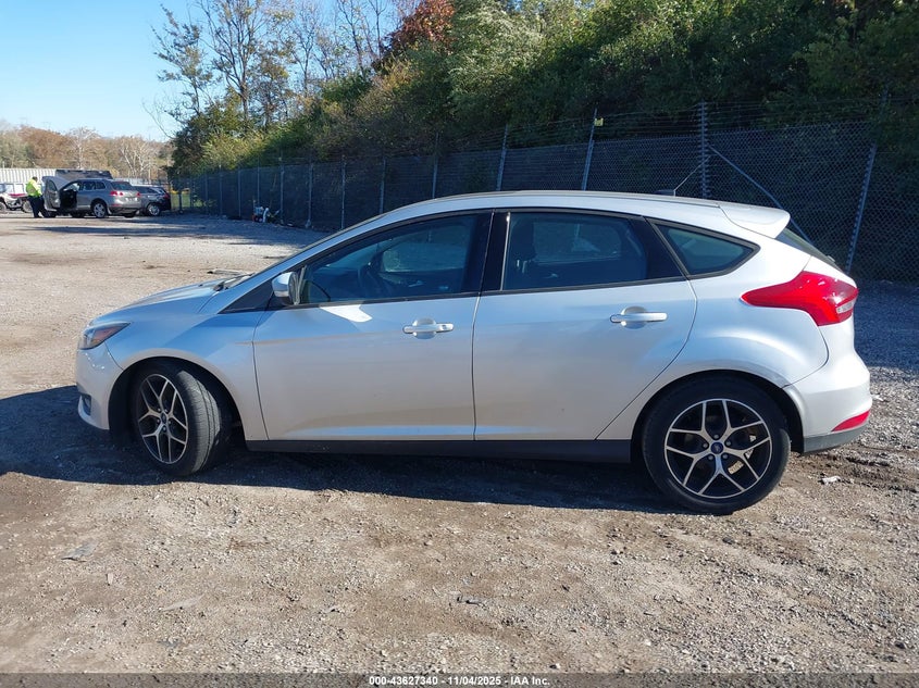 2017 FORD FOCUS SEL - 1FADP3M24HL297591