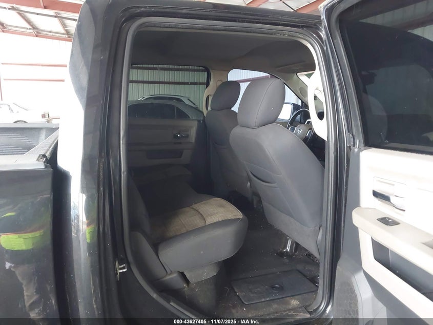 2011 Dodge Ram 1500 VIN: 1D7RB1CT0BS503795 Lot: 43627405