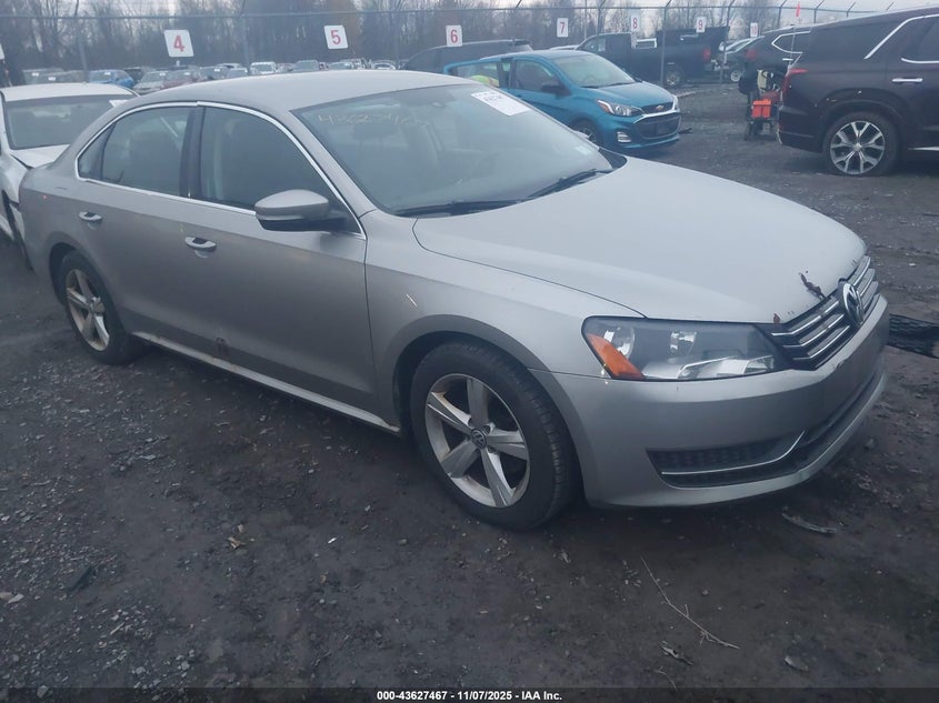 2014 VOLKSWAGEN PASSAT 1.8T WOLFSBURG EDITION - 1VWAT7A34EC020977