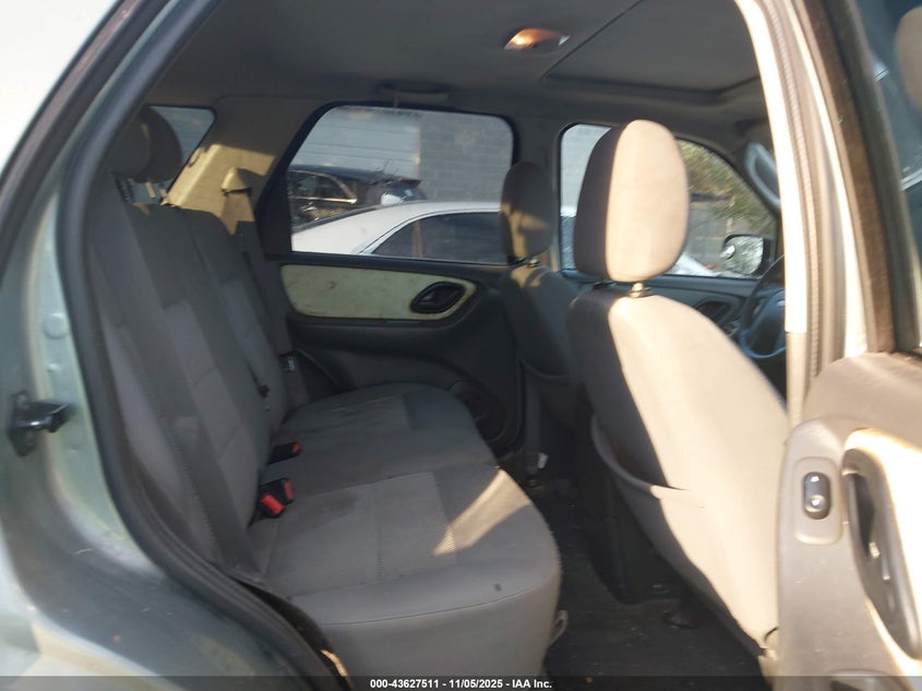 2005 Ford Escape Xlt VIN: 1FMYU031X5KD40775 Lot: 43627511