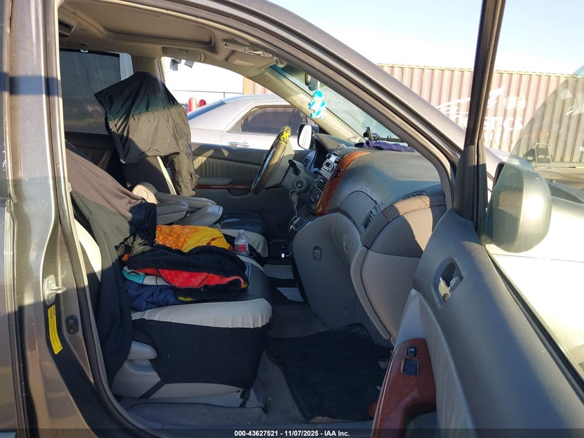 5TDZA22C34S063233 2004 TOYOTA SIENNA photo no. 5