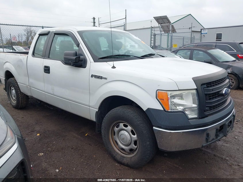 FORD F-150 XL
