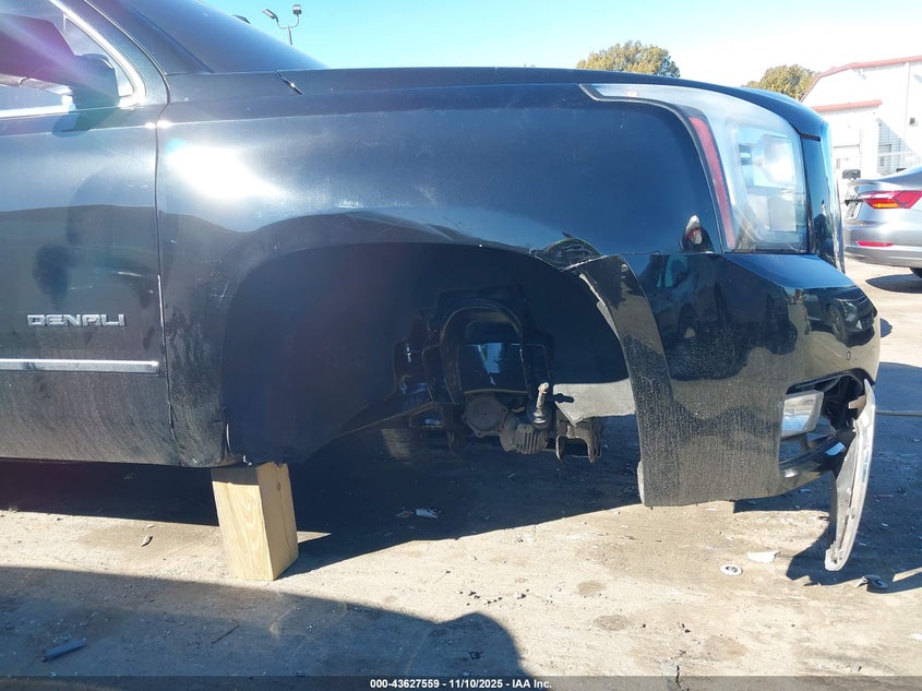 2017 GMC Yukon Denali VIN: 1GKS2CKJ2HR353992 Lot: 43627559