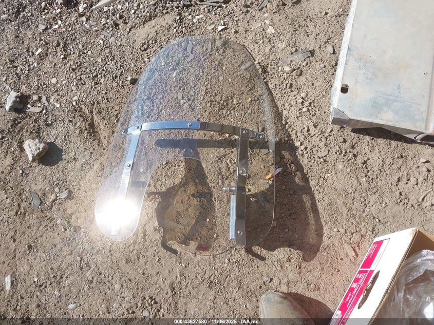 1999 Harley-Davidson Xl883 Hugger VIN: 1HD4CEM1XXK115663 Lot: 43627580