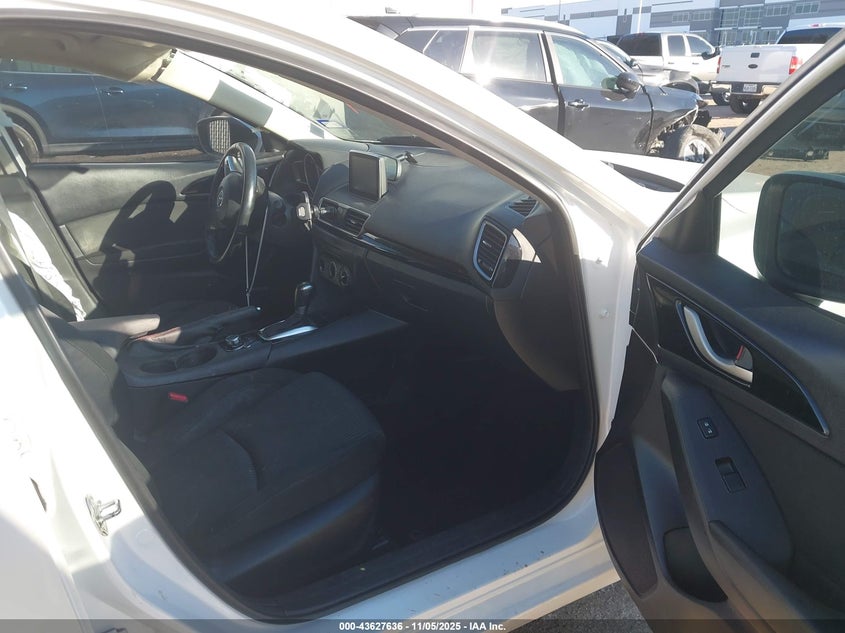 2015 Mazda Mazda3 I Touring VIN: 3MZBM1V71FM211641 Lot: 43627636