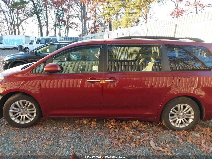 2013 TOYOTA SIENNA XLE V6 8 PASSENGER 5TDYK3DC4DS340323