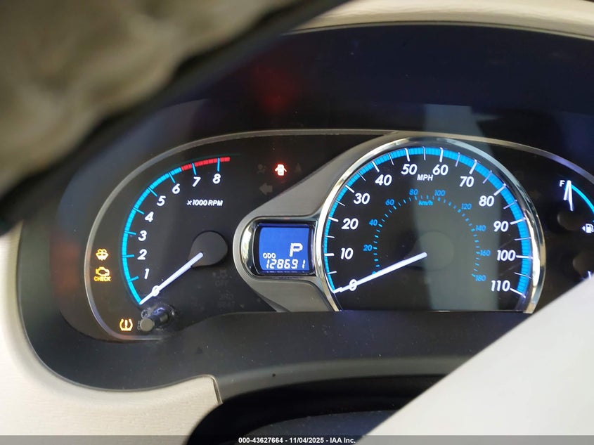 2013 TOYOTA SIENNA XLE V6 8 PASSENGER 5TDYK3DC4DS340323