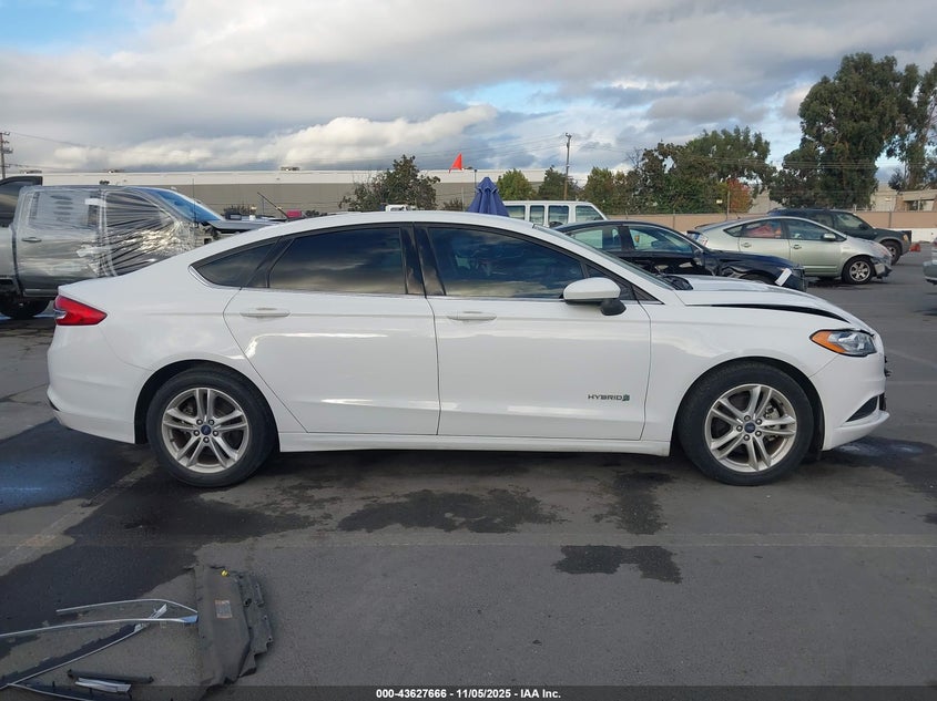 2018 Ford Fusion Hybrid Se VIN: 3FA6P0LU0JR284709 Lot: 43627666