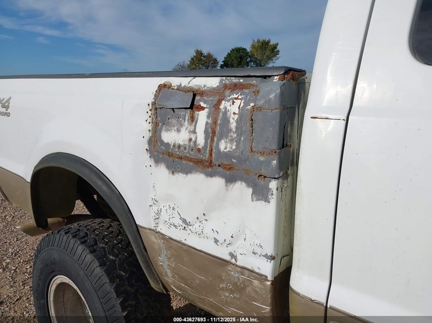 2000 Ford F-250 Lariat/Xl/Xlt VIN: 1FTNX21F3YED10819 Lot: 43627693