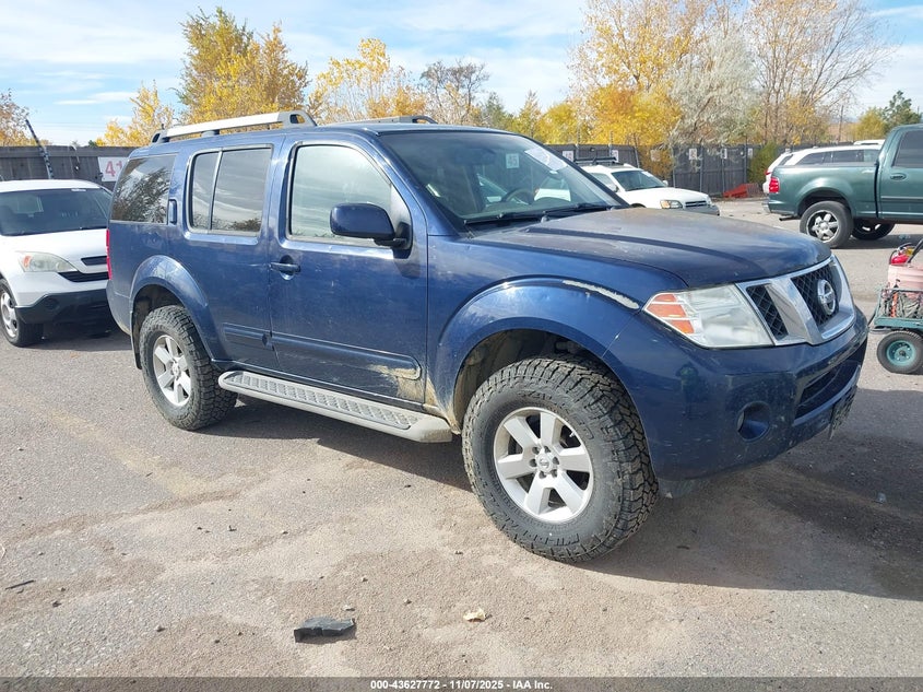 NISSAN PATHFINDER SV
