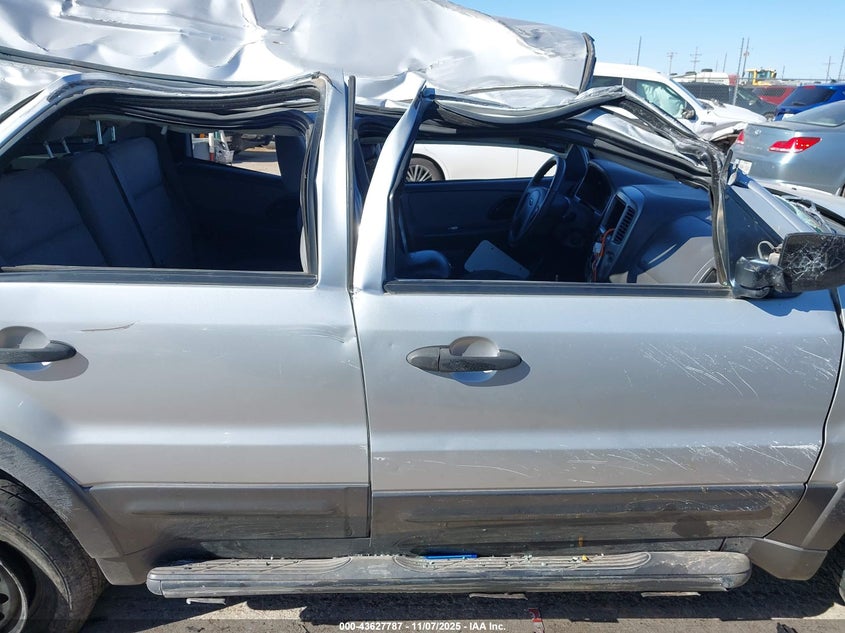 2005 Ford Escape Xlt VIN: 1FMYU03135KA84074 Lot: 43627787