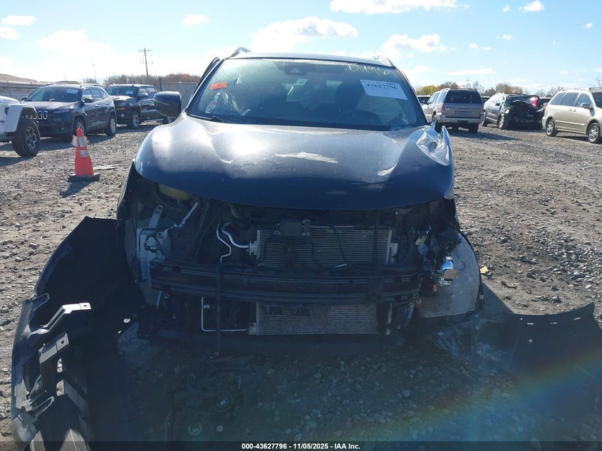 2019 NISSAN ROGUE SPORT SV - JN1BJ1CR5KW629925