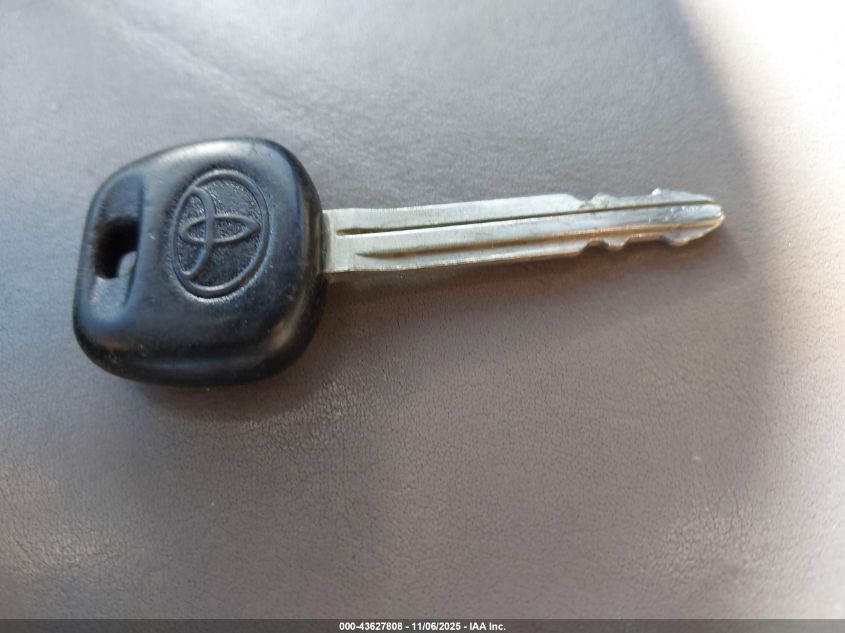 1998 Toyota Avalon Xls VIN: 4T1BF18B4WU282479 Lot: 43627808