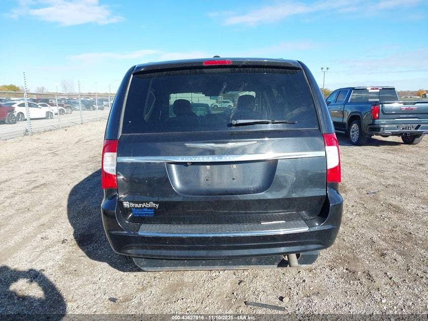 2011 Chrysler Town & Country Touring VIN: 2A4RR5DG2BR612513 Lot: 43627816