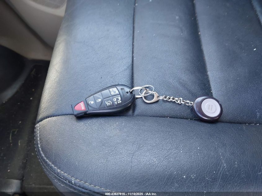 2011 Chrysler Town & Country Touring VIN: 2A4RR5DG2BR612513 Lot: 43627816