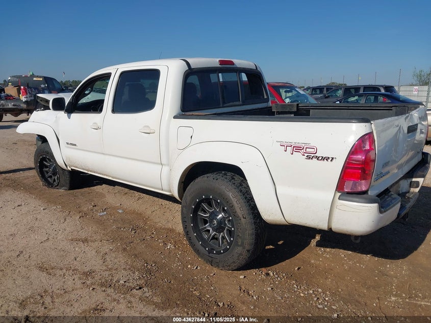 5TELU42N95Z063008 2005 TOYOTA TACOMA photo no. 3