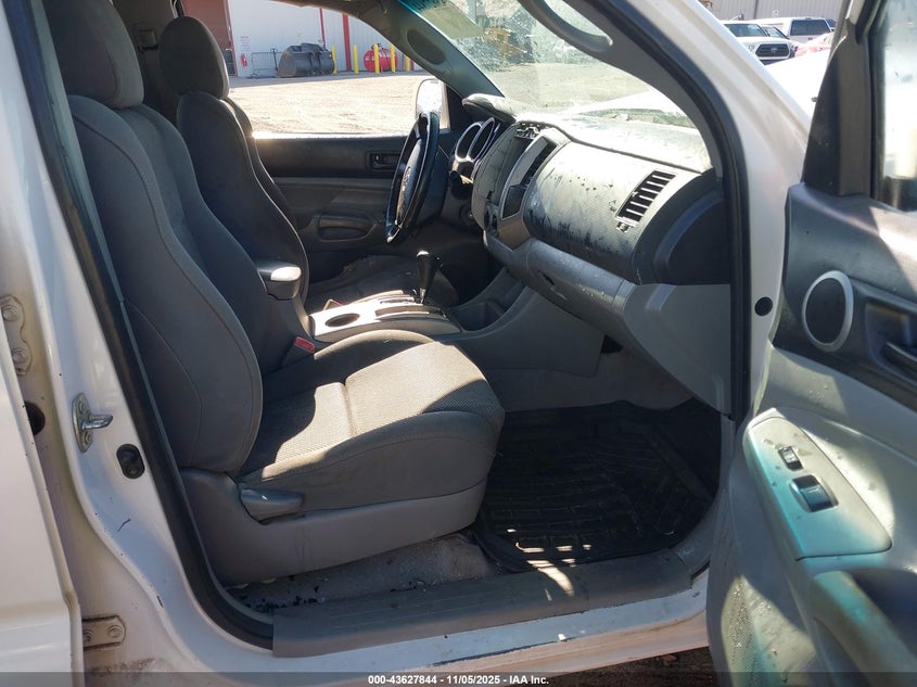 5TELU42N95Z063008 2005 TOYOTA TACOMA photo no. 5