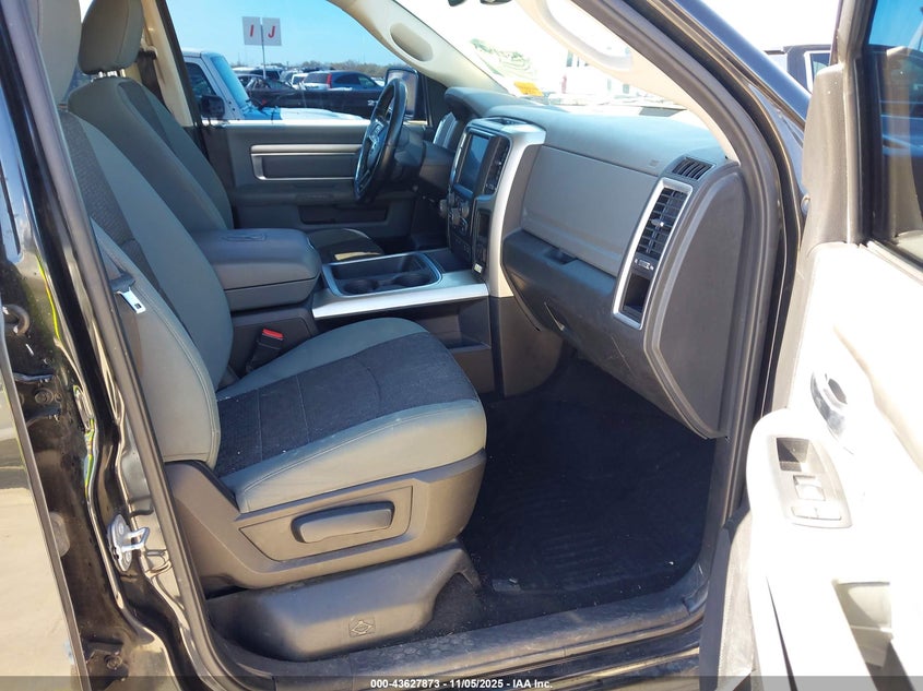 1C6RR7LT9FS765403 2015 RAM 1500 photo no. 5