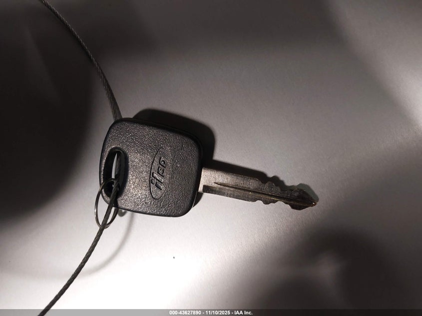1FAFP34P32W130486 2002 FORD FOCUS photo no. 11