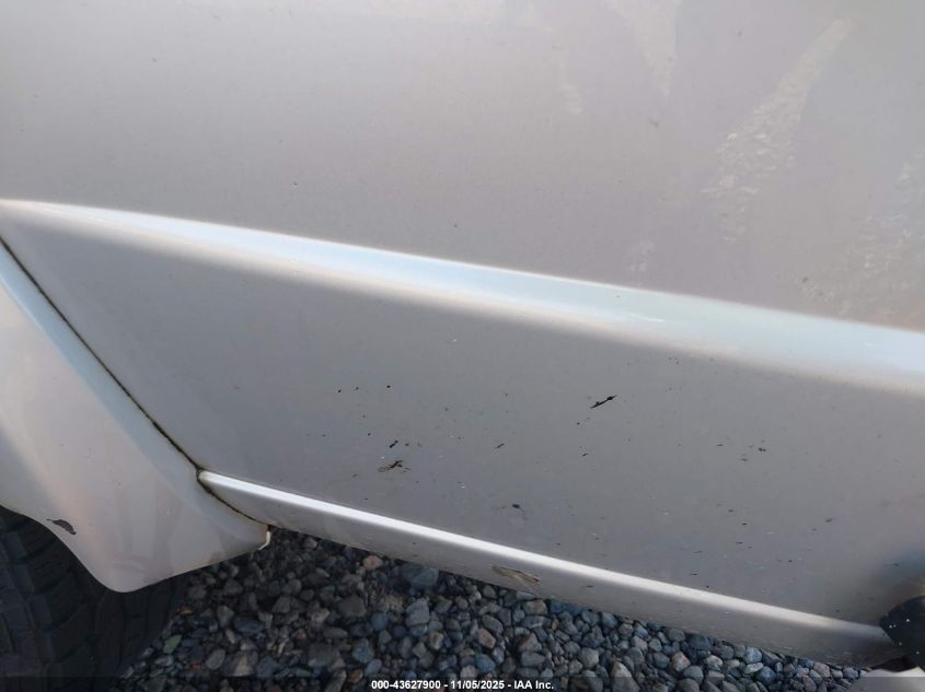 2002 Mazda B4000 Ds VIN: 4F4YR46E52TM16525 Lot: 43627900