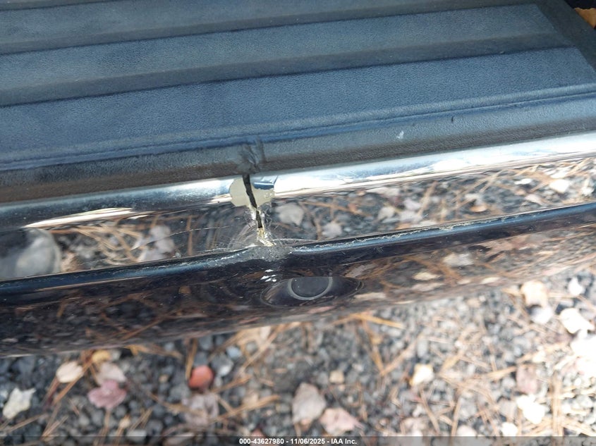 2008 Cadillac Escalade Standard VIN: 1GYEC638X8R197245 Lot: 43627980