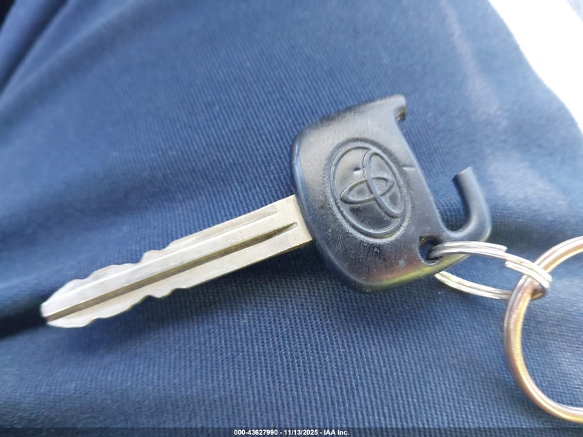 2003 Toyota Avalon Xl VIN: 4T1BF28B73U330932 Lot: 43627990