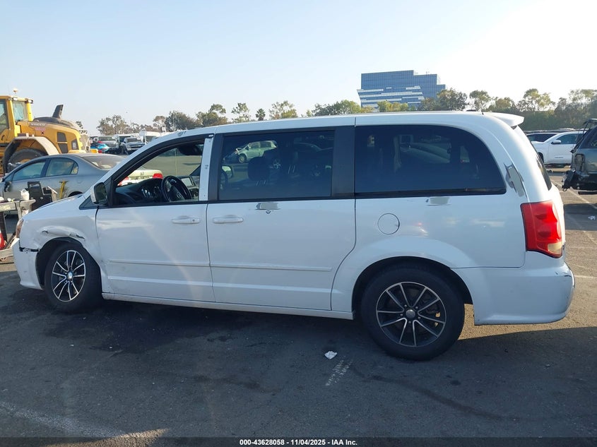 2015 Dodge Grand Caravan R/T VIN: 2C4RDGEG9FR566716 Lot: 43628058