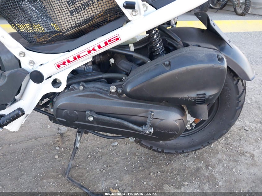 2013 HONDA NPS50 JH2AF5811DK104608