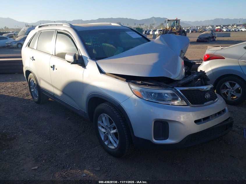 2015 KIA SORENTO LX V6 - 5XYKT4A71FG579392