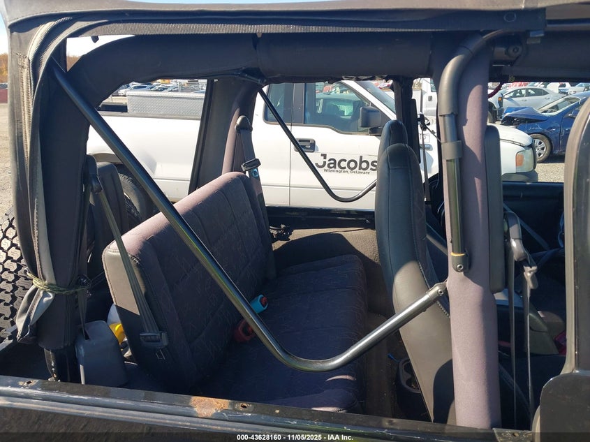 2001 Jeep Wrangler Sport VIN: 1J4FA49S01P375327 Lot: 43628160