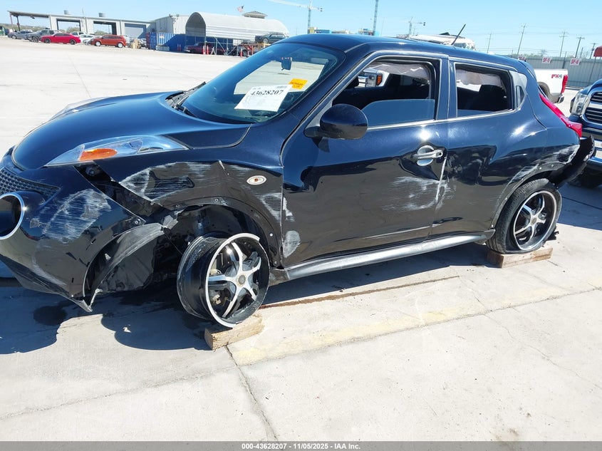 2014 NISSAN JUKE SV - JN8AF5MR6ET350087