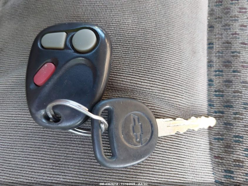 2002 Chevrolet Silverado 1500 Ls VIN: 2GCEK19T121312953 Lot: 43628218