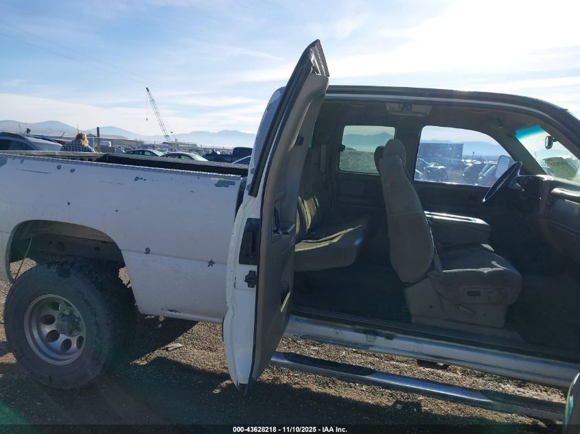 2002 Chevrolet Silverado 1500 Ls VIN: 2GCEK19T121312953 Lot: 43628218