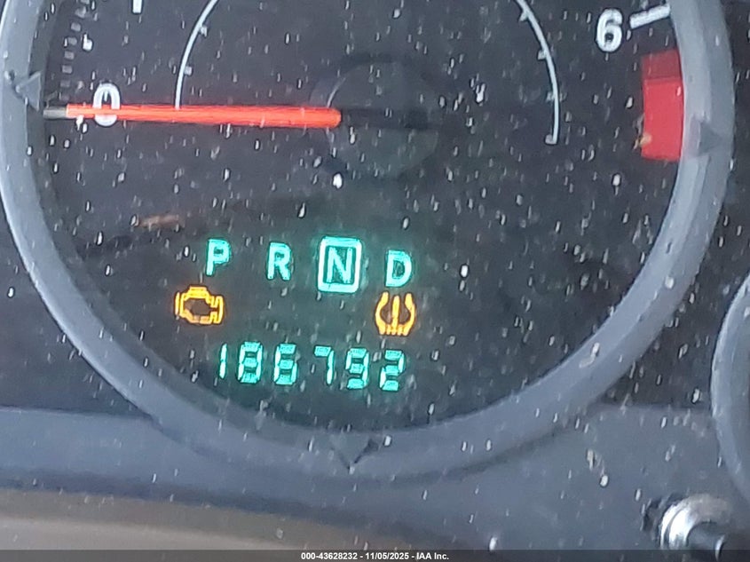 2008 Jeep Compass Sport VIN: 1J8FT47W48D785817 Lot: 43628232