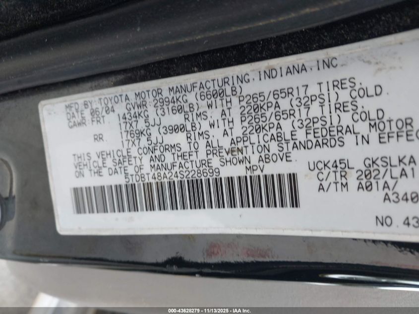 2004 Toyota Sequoia Limited V8 VIN: 5TDBT48A24S228699 Lot: 43628279