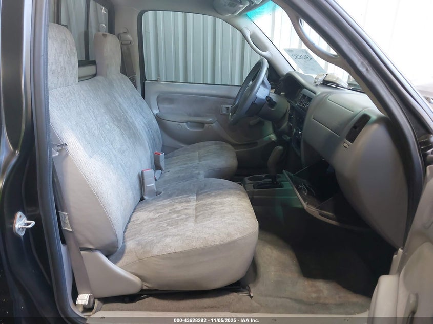5TENM92NX2Z009623 2002 TOYOTA TACOMA photo no. 5
