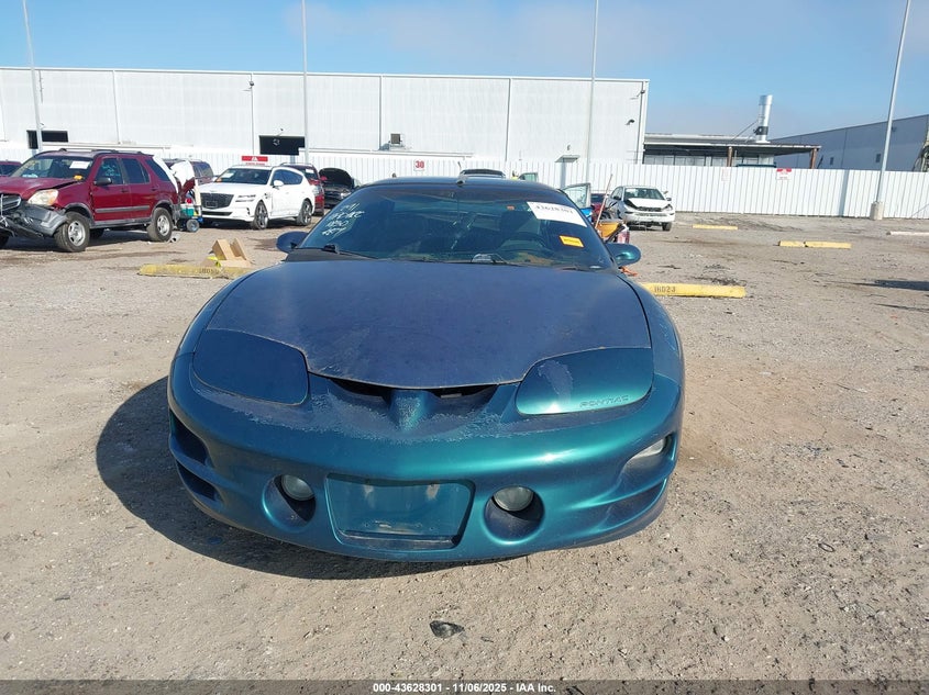 1998 Pontiac Firebird Trans Am VIN: 2G2FV22G2W2230717 Lot: 43628301