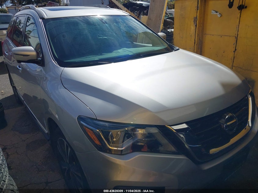 NISSAN PATHFINDER PLATINUM