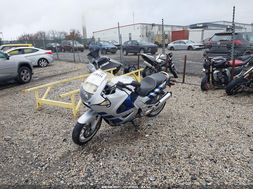 WB10554A11ZA53577 2001 BMW K 1200 photo no. 2