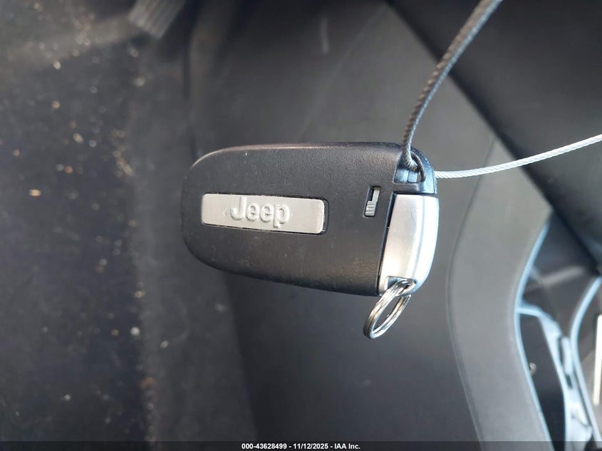 2020 Jeep Cherokee Altitude Fwd VIN: 1C4PJLLB8LD650220 Lot: 43628499