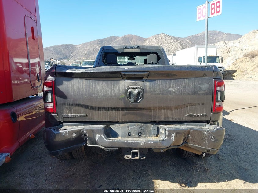 2020 Ram 3500 Big Horn 4X4 8' Box VIN: 3C63RRHL7LG201231 Lot: 43628509