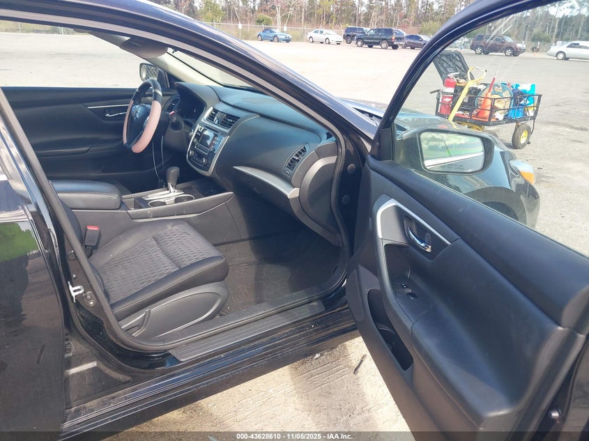1N4AL3AP4HC252830 2017 NISSAN ALTIMA photo no. 5