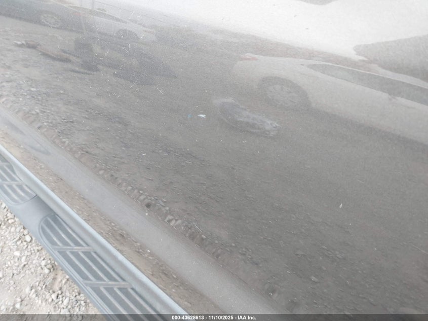 2003 Ford Escape Xlt VIN: 1FMYU93113KB12813 Lot: 43628613