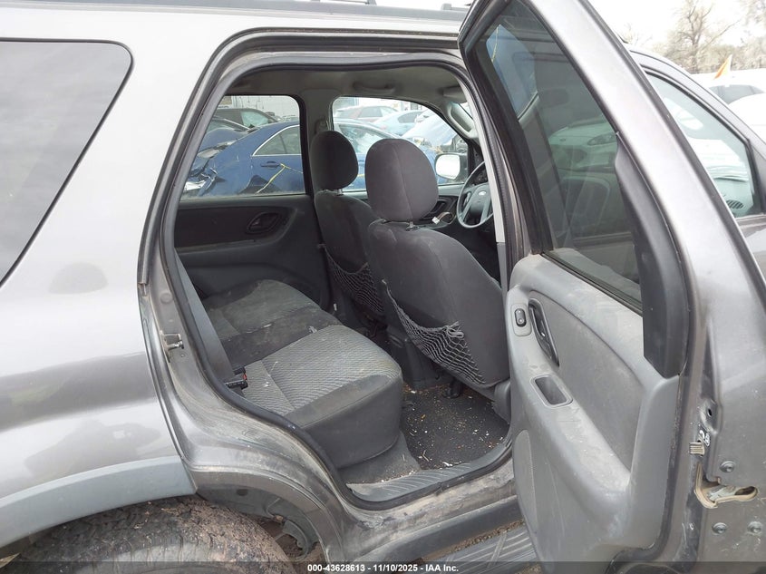 2003 Ford Escape Xlt VIN: 1FMYU93113KB12813 Lot: 43628613