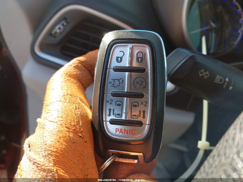 2020 Chrysler Voyager Lxi VIN: 2C4RC1DG8LR148354 Lot: 43628700